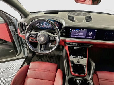 2024 Porsche Cayenne Base