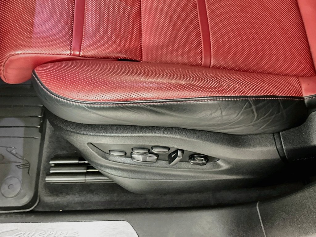 2024 Porsche Cayenne Base