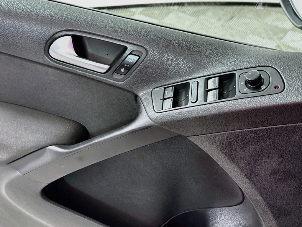 2013 Volkswagen Tiguan S