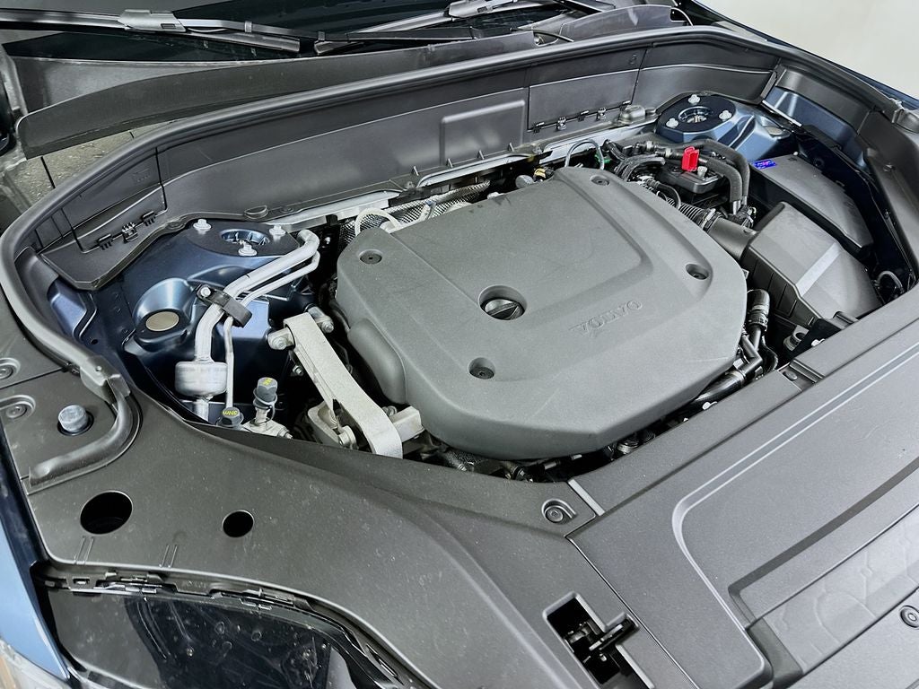 2026 Volvo XC90 B6 Core