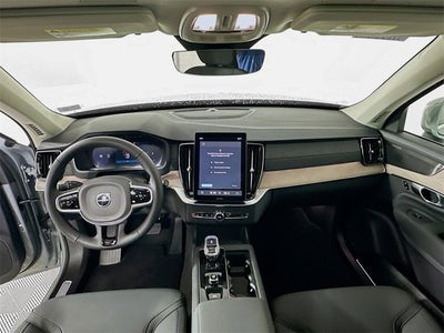 2026 Volvo XC90 Plus