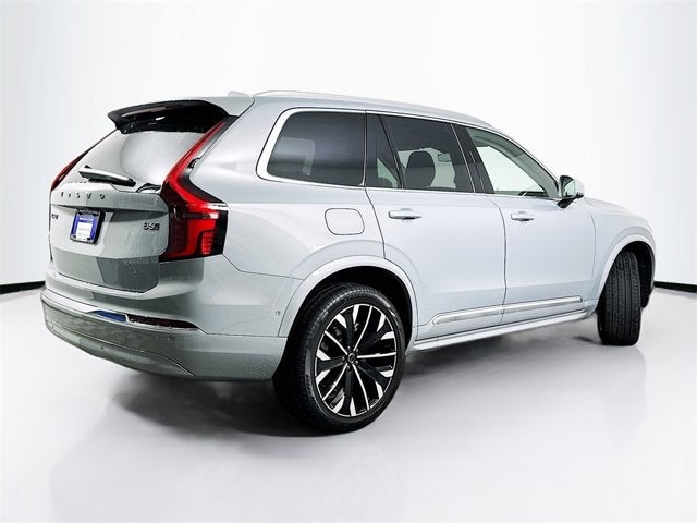 2026 Volvo XC90 Plus