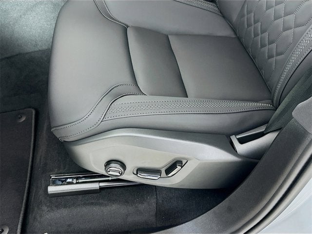 2026 Volvo XC90 Plus