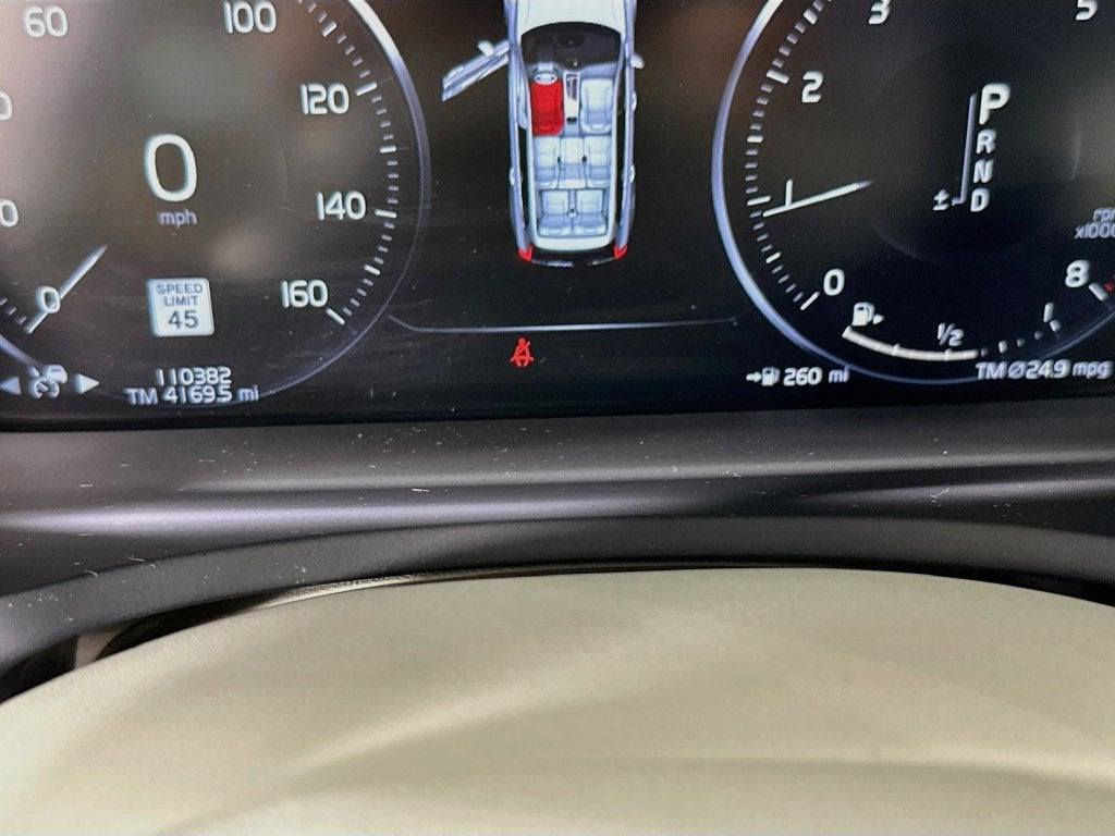 2021 Volvo XC90 T5 Momentum