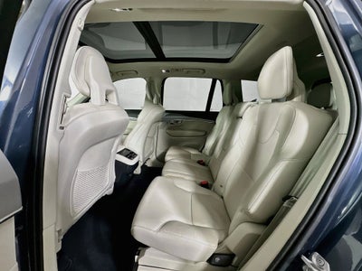 2021 Volvo XC90 T5 Momentum
