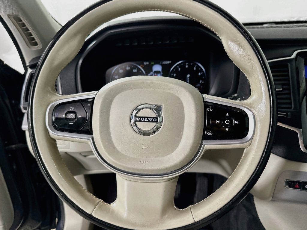 2021 Volvo XC90 T5 Momentum
