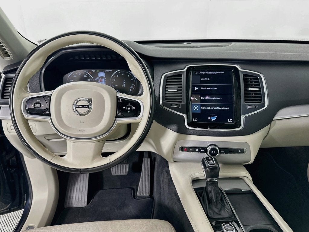 2021 Volvo XC90 T5 Momentum