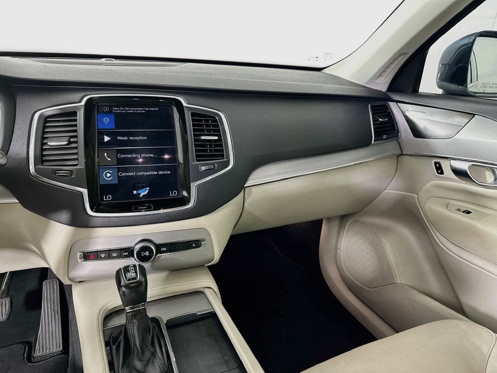 2021 Volvo XC90 T5 Momentum