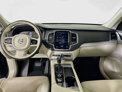 2021 Volvo XC90 T5 Momentum