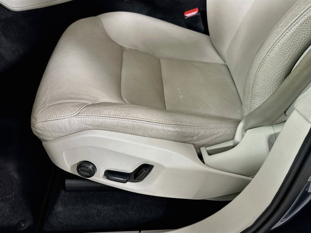 2021 Volvo XC90 T5 Momentum