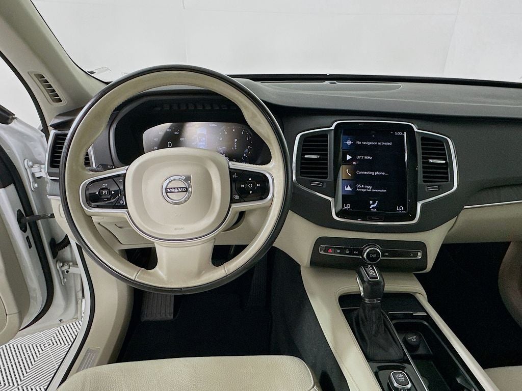 2020 Volvo XC90 T5 Momentum
