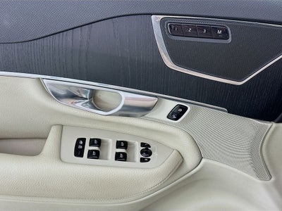 2020 Volvo XC90 T5 Momentum