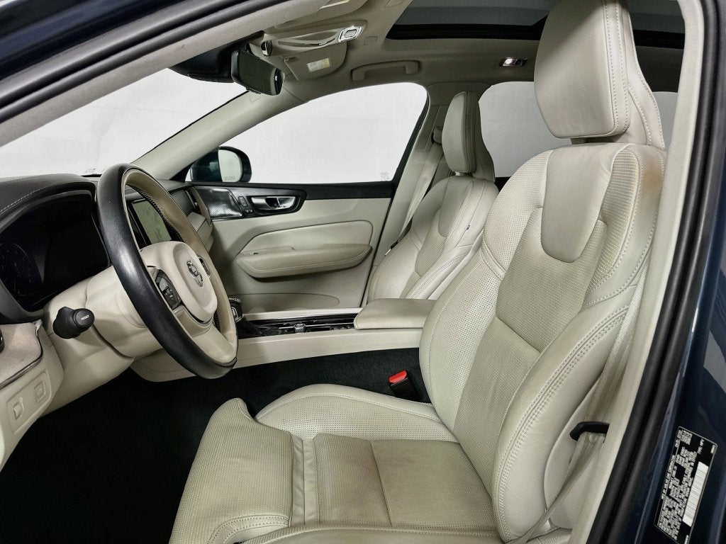 2021 Volvo XC60 T5 Inscription