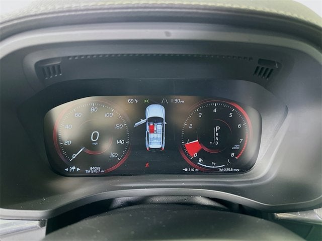 2020 Volvo XC60 R-Design