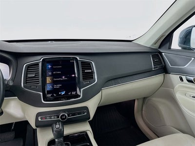 2020 Volvo XC90 Momentum