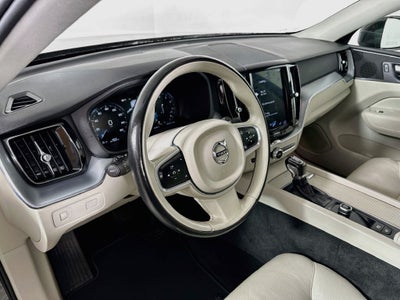 2018 Volvo XC60 T5 Momentum