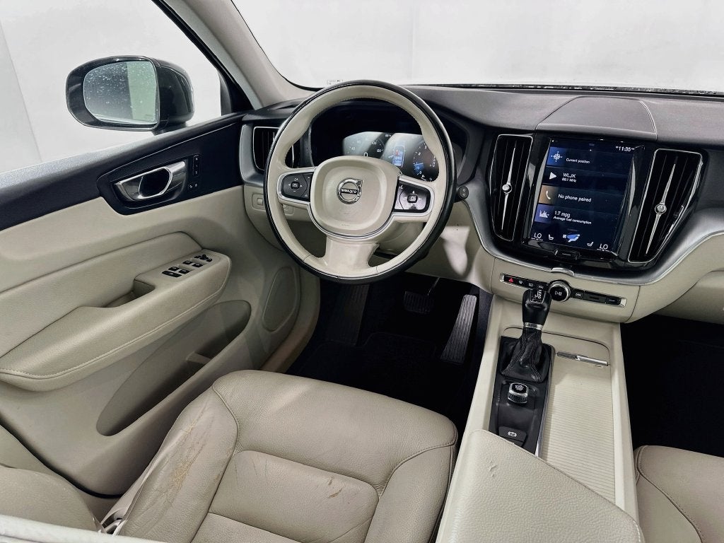 2018 Volvo XC60 T5 Momentum