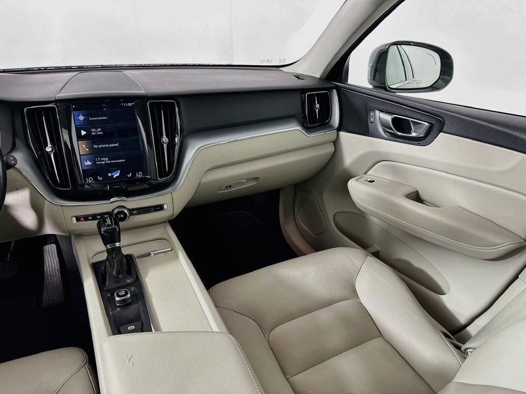 2018 Volvo XC60 T5 Momentum