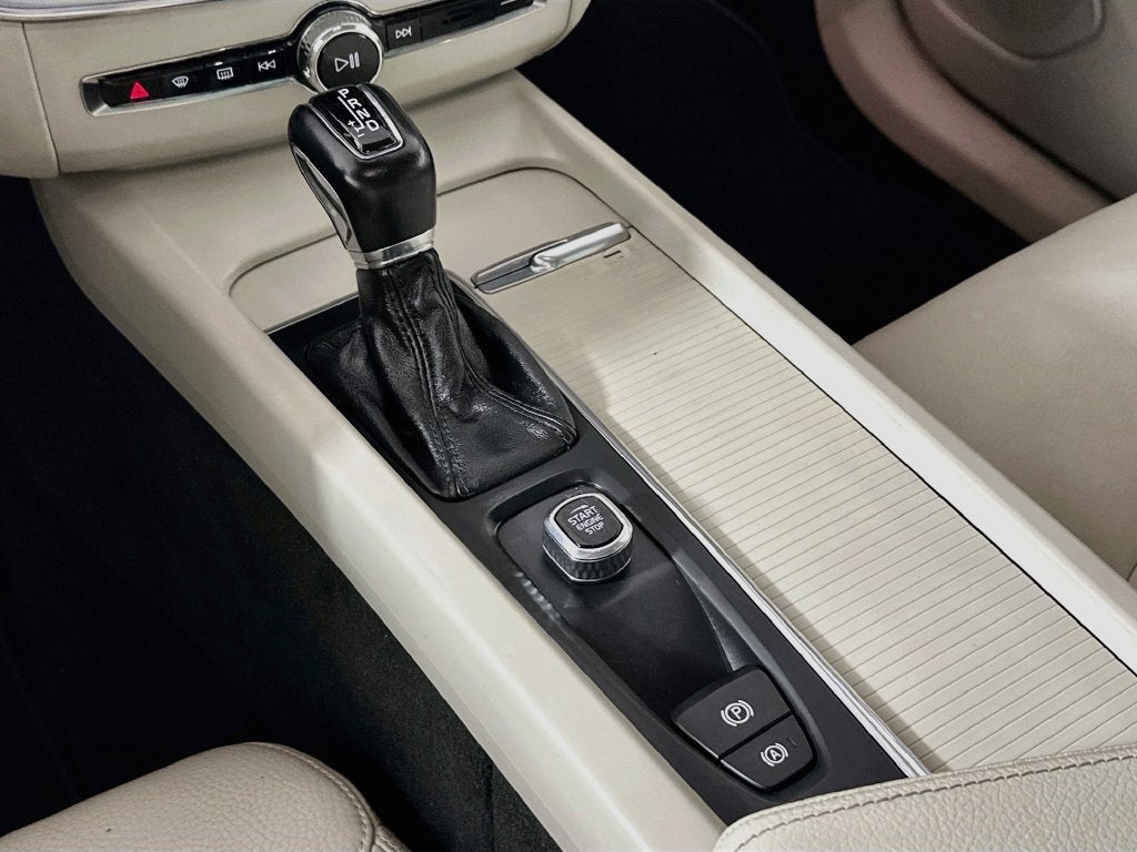 2018 Volvo XC60 T5 Momentum