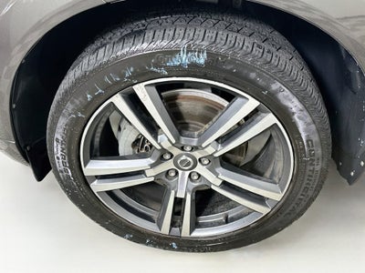 2018 Volvo XC60 T5 Momentum