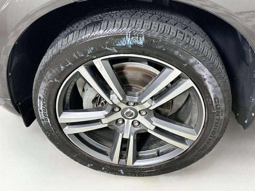 2018 Volvo XC60 T5 Momentum