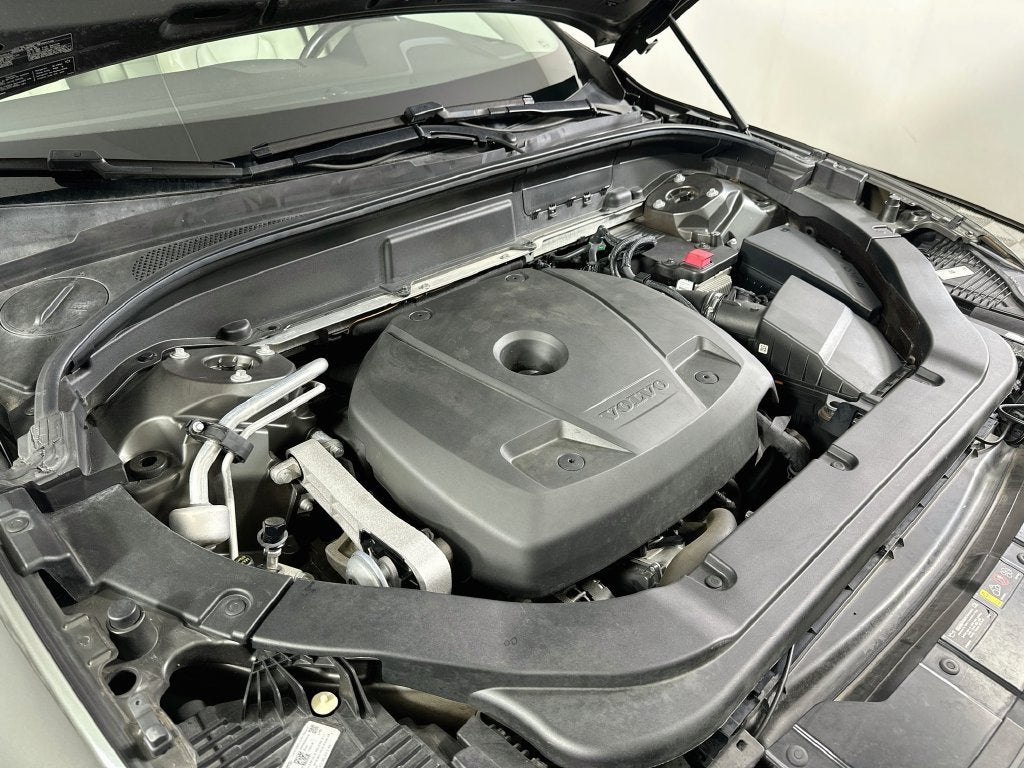 2018 Volvo XC60 T5 Momentum