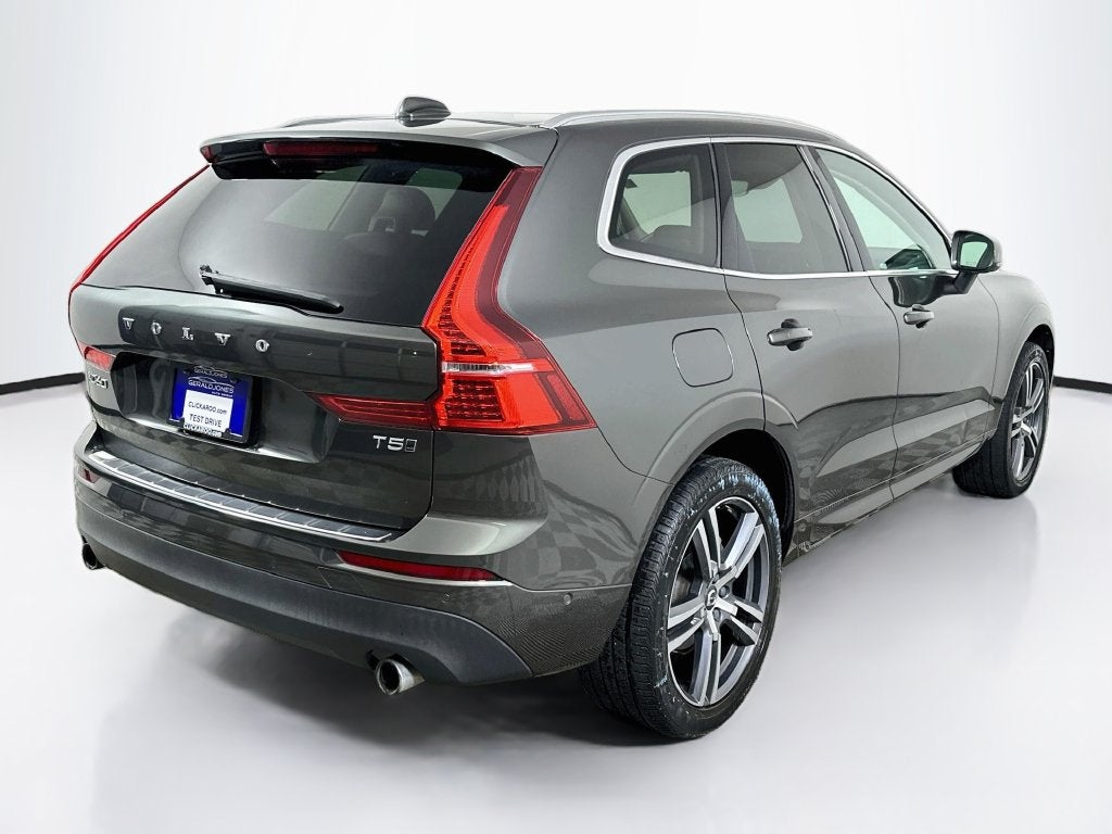 2018 Volvo XC60 T5 Momentum