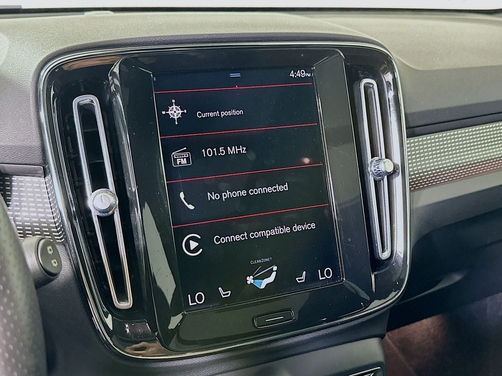 2021 Volvo XC40 R-Design