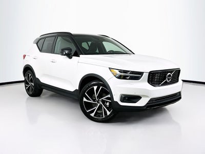 2021 Volvo XC40 R-Design