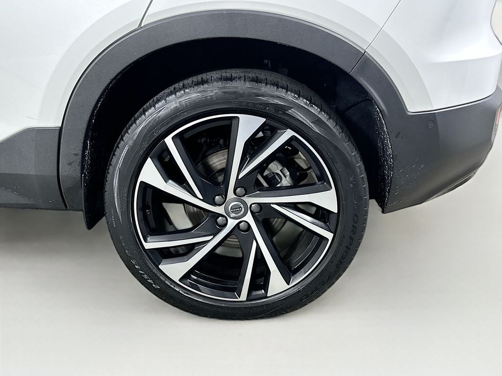 2021 Volvo XC40 R-Design