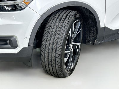 2021 Volvo XC40 R-Design