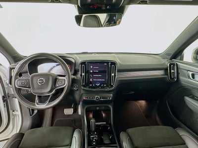 2021 Volvo XC40 R-Design