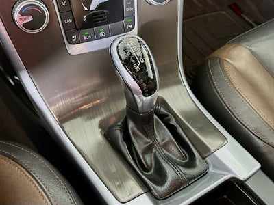 2016 Volvo XC60 T5 Drive-E Premier