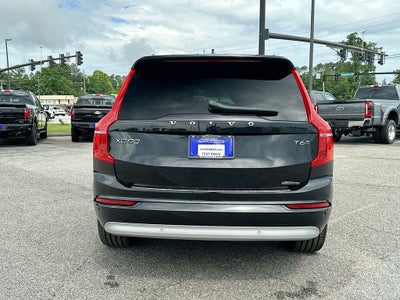 2022 Volvo XC90 T6 Momentum