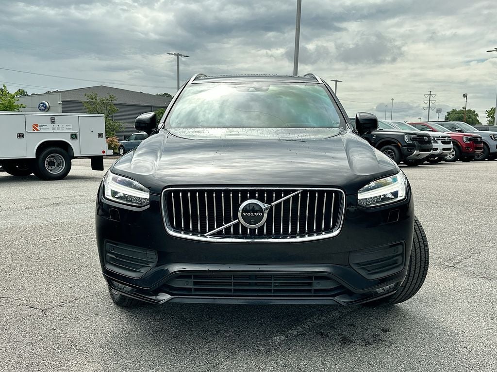 2022 Volvo XC90 T6 Momentum