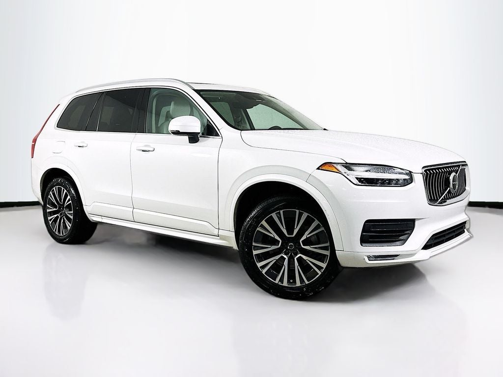 2020 Volvo XC90 T6 Momentum
