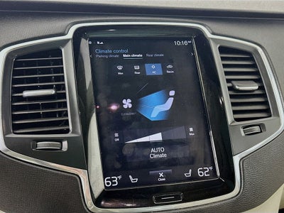2020 Volvo XC90 T6 Momentum
