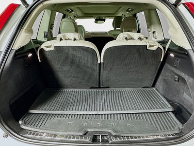 2020 Volvo XC90 T6 Momentum