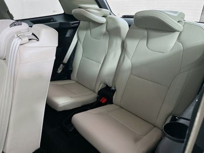 2020 Volvo XC90 T6 Momentum