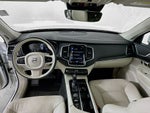 2020 Volvo XC90 T6 Momentum