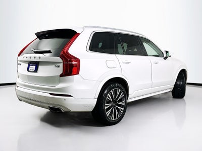 2020 Volvo XC90 T6 Momentum