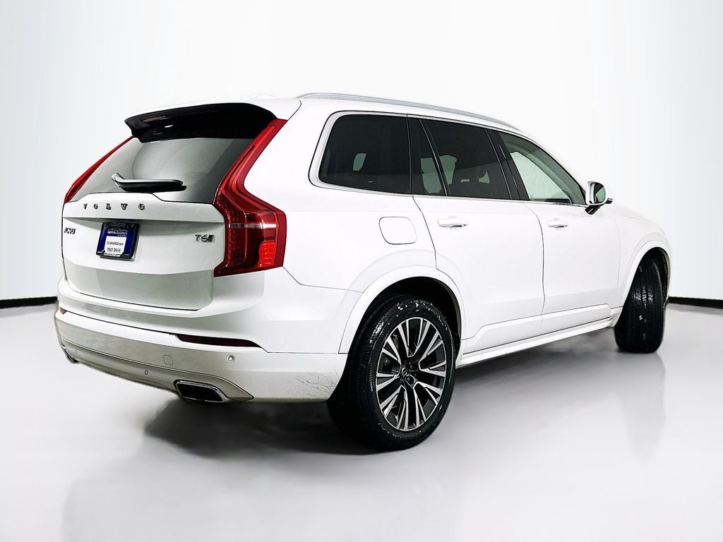 2020 Volvo XC90 T6 Momentum