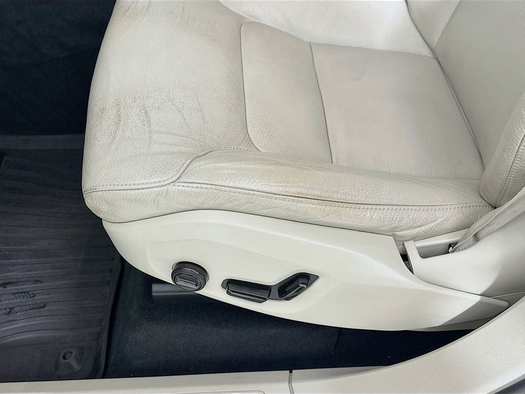 2020 Volvo XC90 T6 Momentum