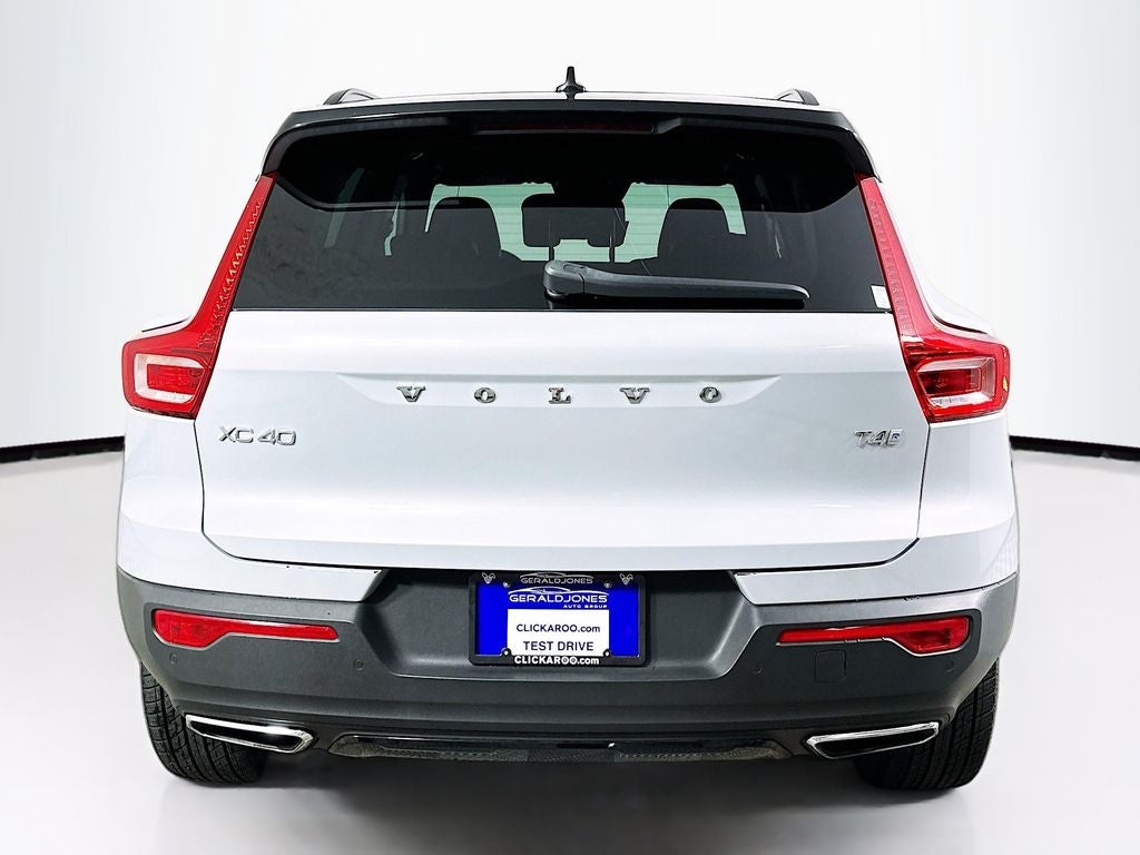 2020 Volvo XC40 R-Design