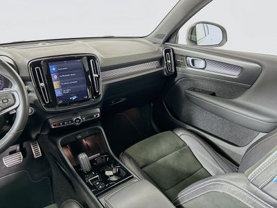 2020 Volvo XC40 R-Design