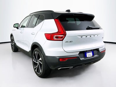 2020 Volvo XC40 R-Design