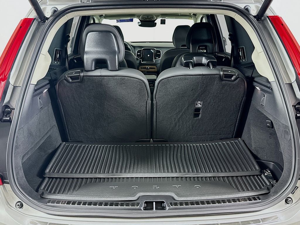 2025 Volvo XC90 Plug-In Hybrid T8 Plus 6 Passenger