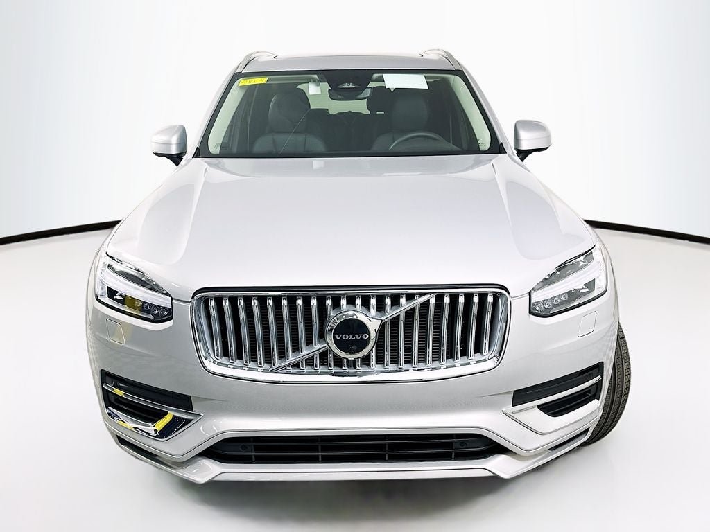 2025 Volvo XC90 Plug-In Hybrid T8 Plus 6 Passenger