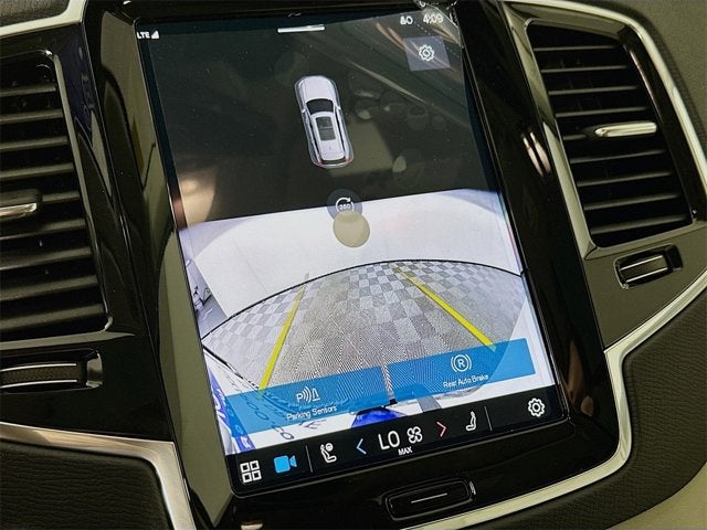 2025 Volvo XC90 Plug-In Hybrid Plus