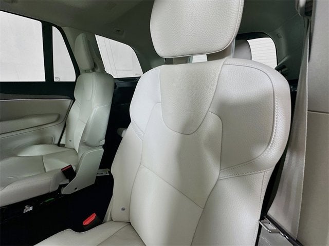 2025 Volvo XC90 Plug-In Hybrid Plus